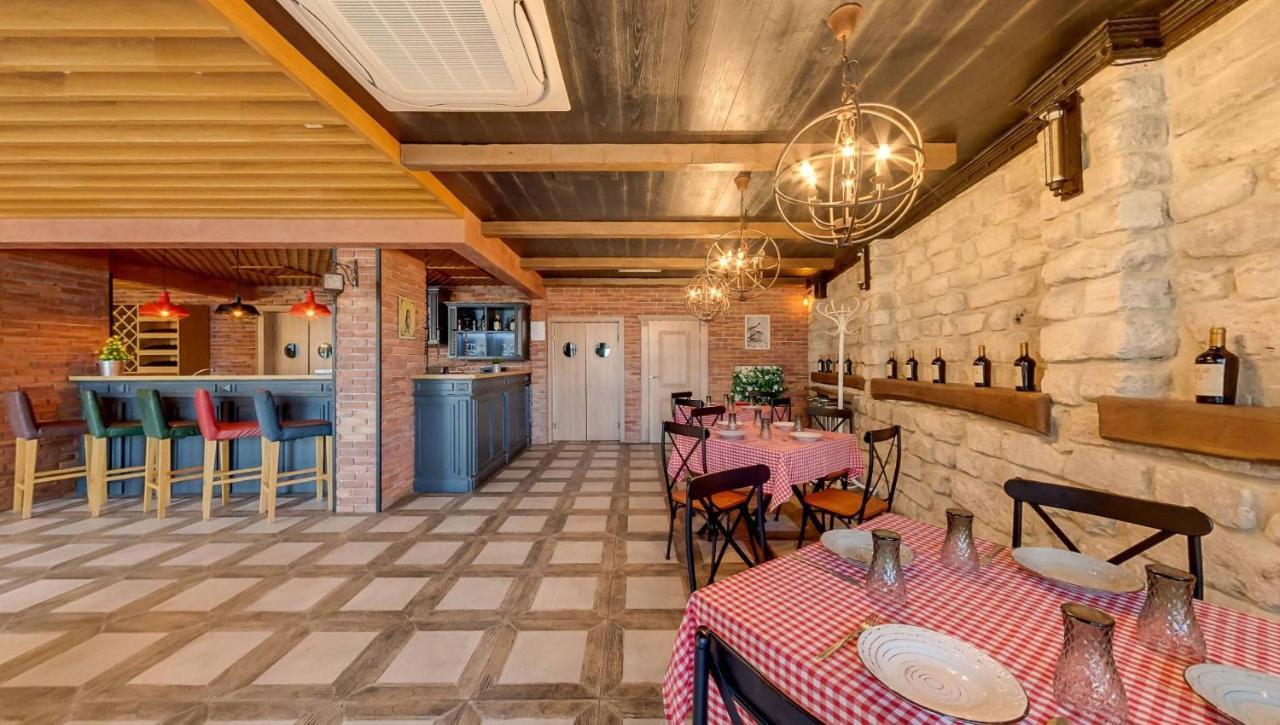 Hotel Antik Balcsik Kültér fotó